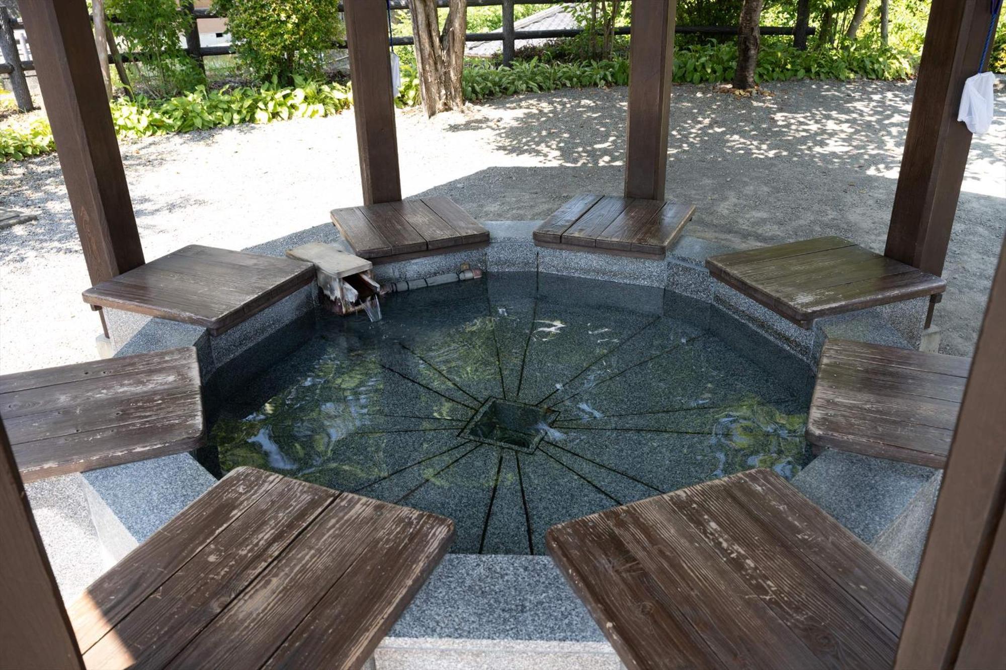 Отель Bessho Onsen Midoriya Уэда Экстерьер фото