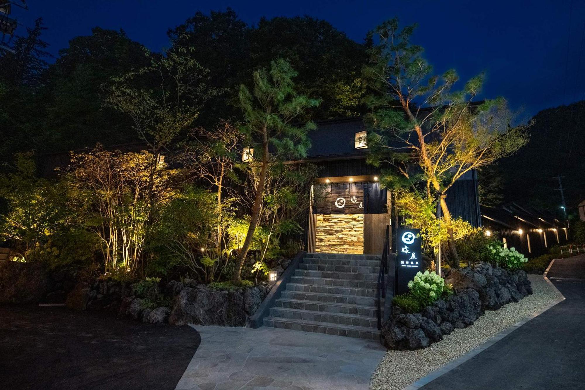 Отель Bessho Onsen Midoriya Уэда Экстерьер фото